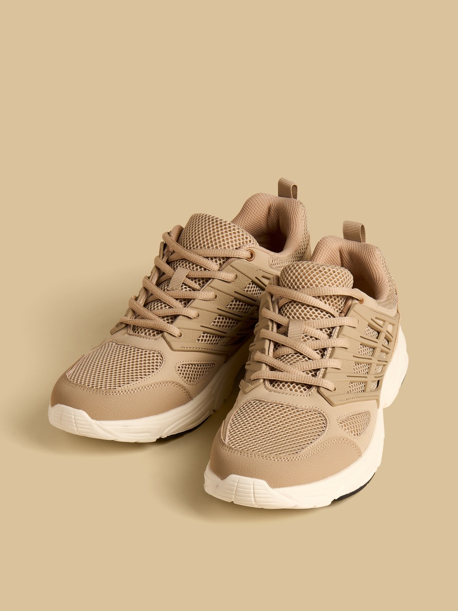 Panelled Sports Shoes With Lace-Up Closure