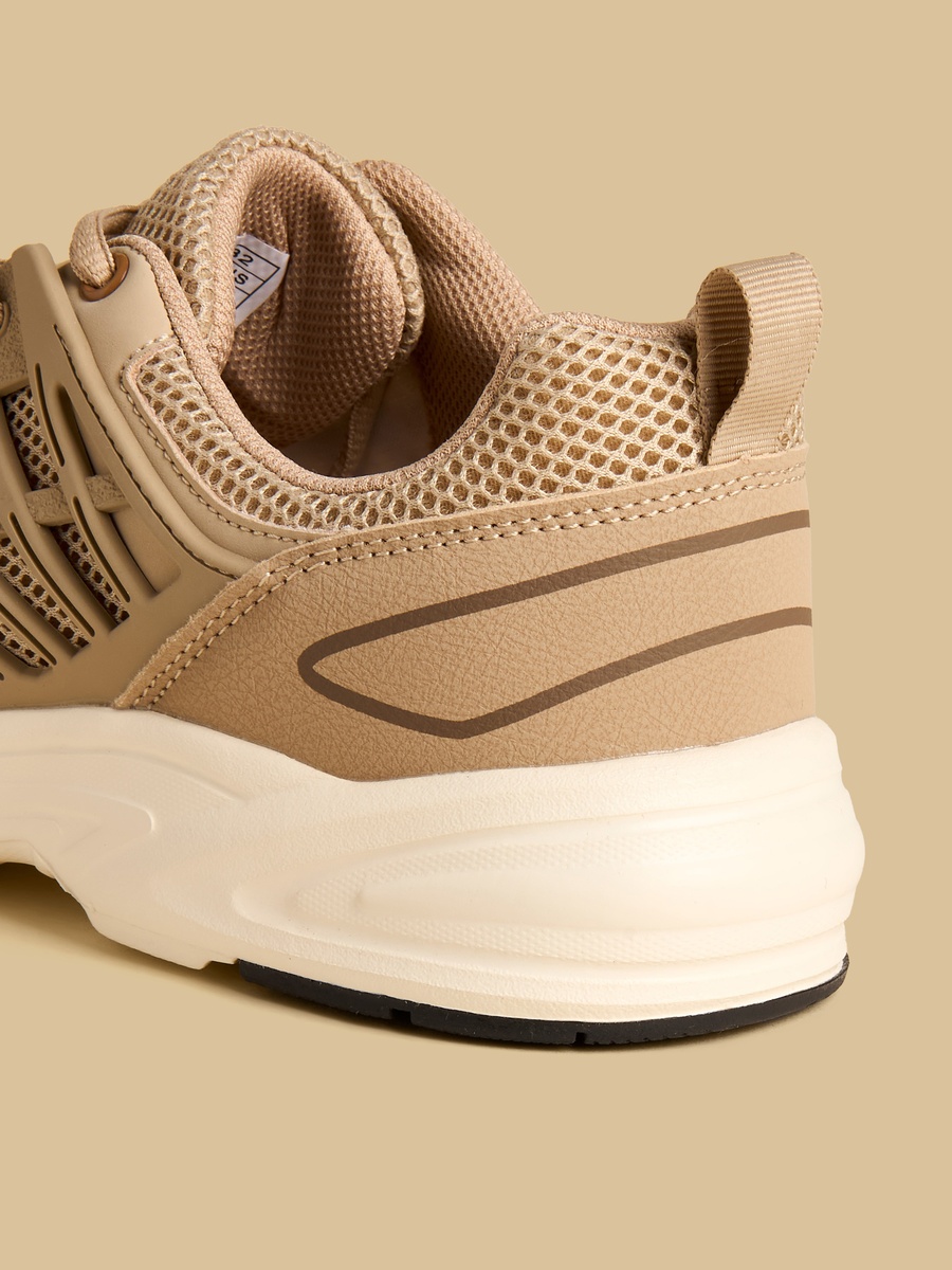 Panelled Sports Shoes With Lace-Up Closure