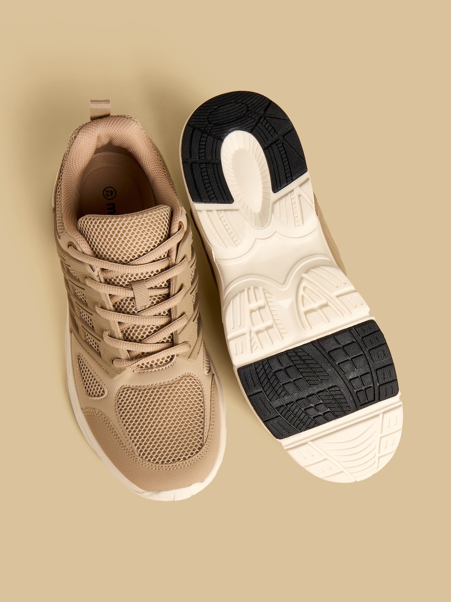 Panelled Sports Shoes With Lace-Up Closure