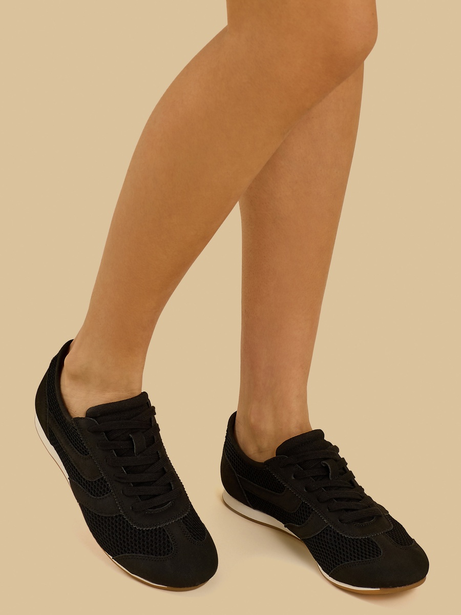 Panelled Lace-Up Sports Shoes