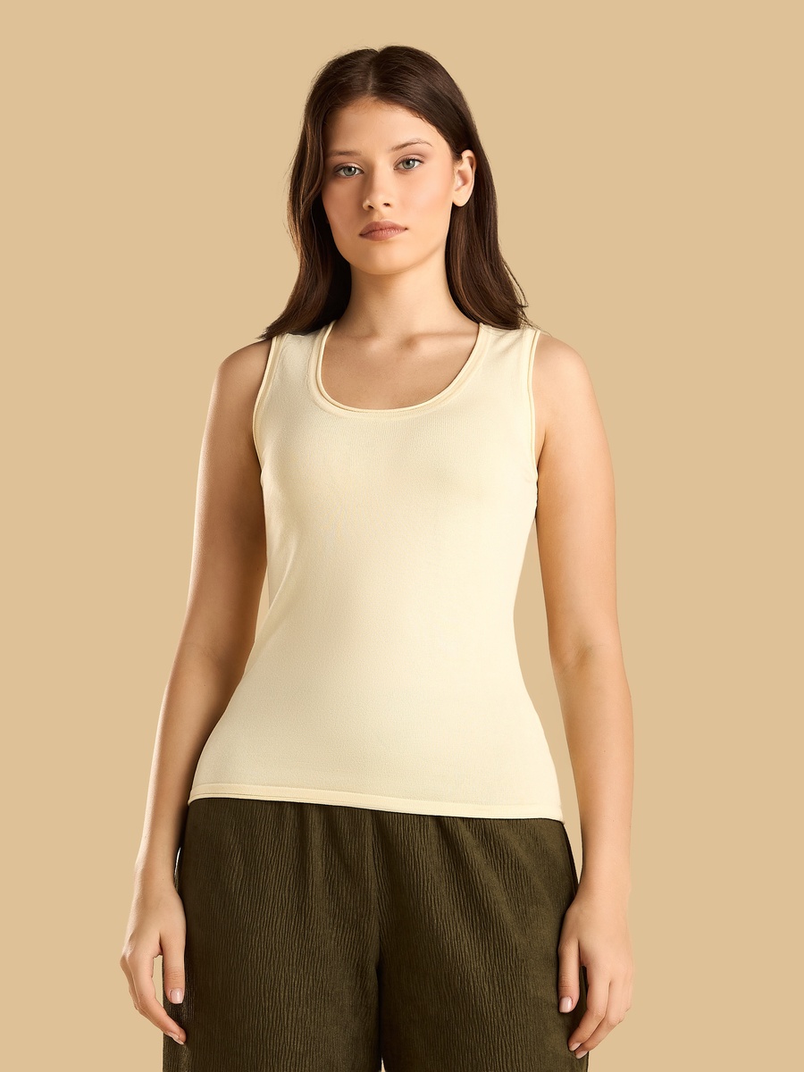 Textured Scoop Neck Tank Top