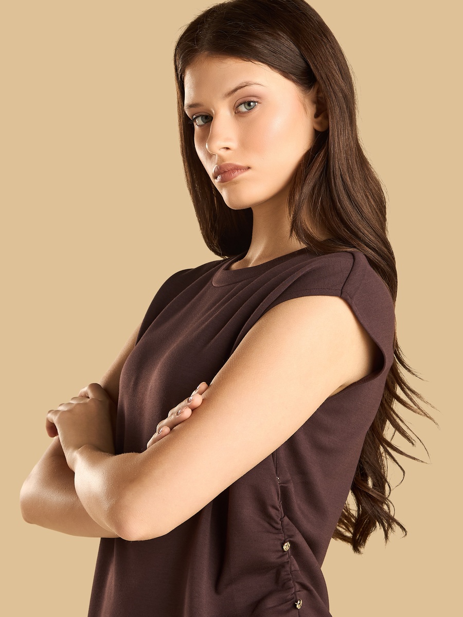 Ruched Extended Sleeves Top