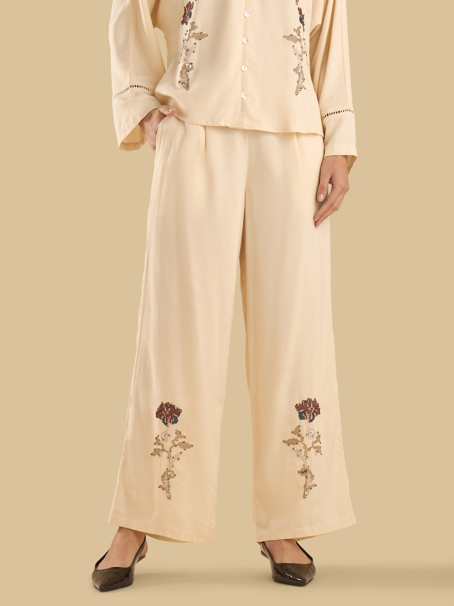 Floral Embellished Linen Blend Pants
