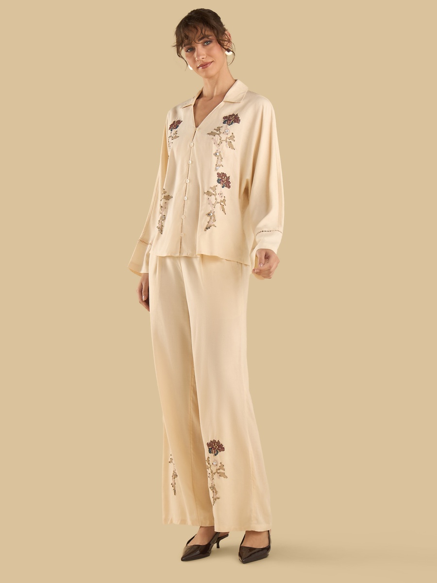 Floral Embellished Linen Blend Pants