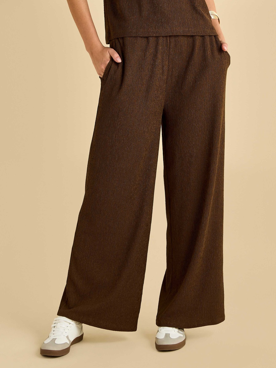 Textured Wide Leg Pants
