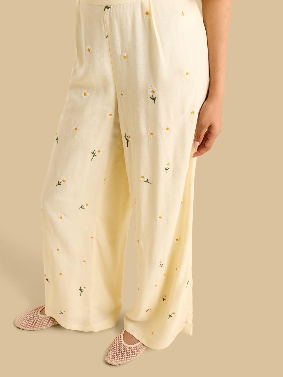 Floral Embroidered Wide Leg Pants