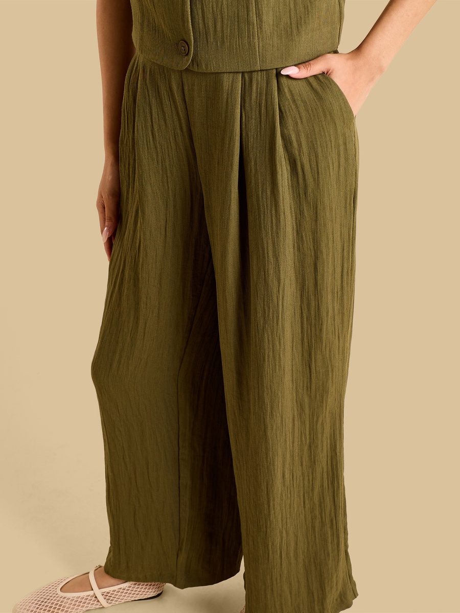 Pleated Wide Leg Pants