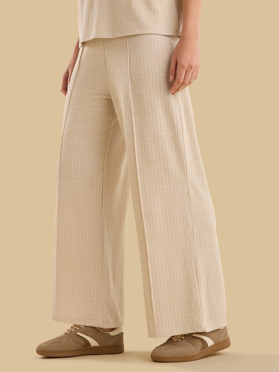 Textured Wide Leg Pants