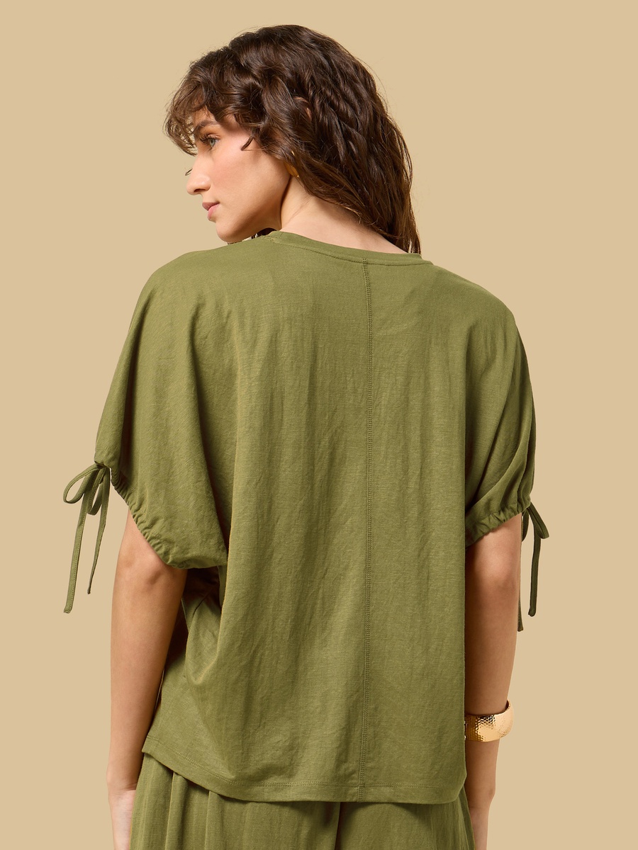 Extended Sleeves Top with Tie-Up