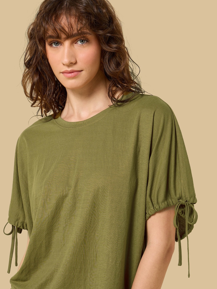 Extended Sleeves Top with Tie-Up
