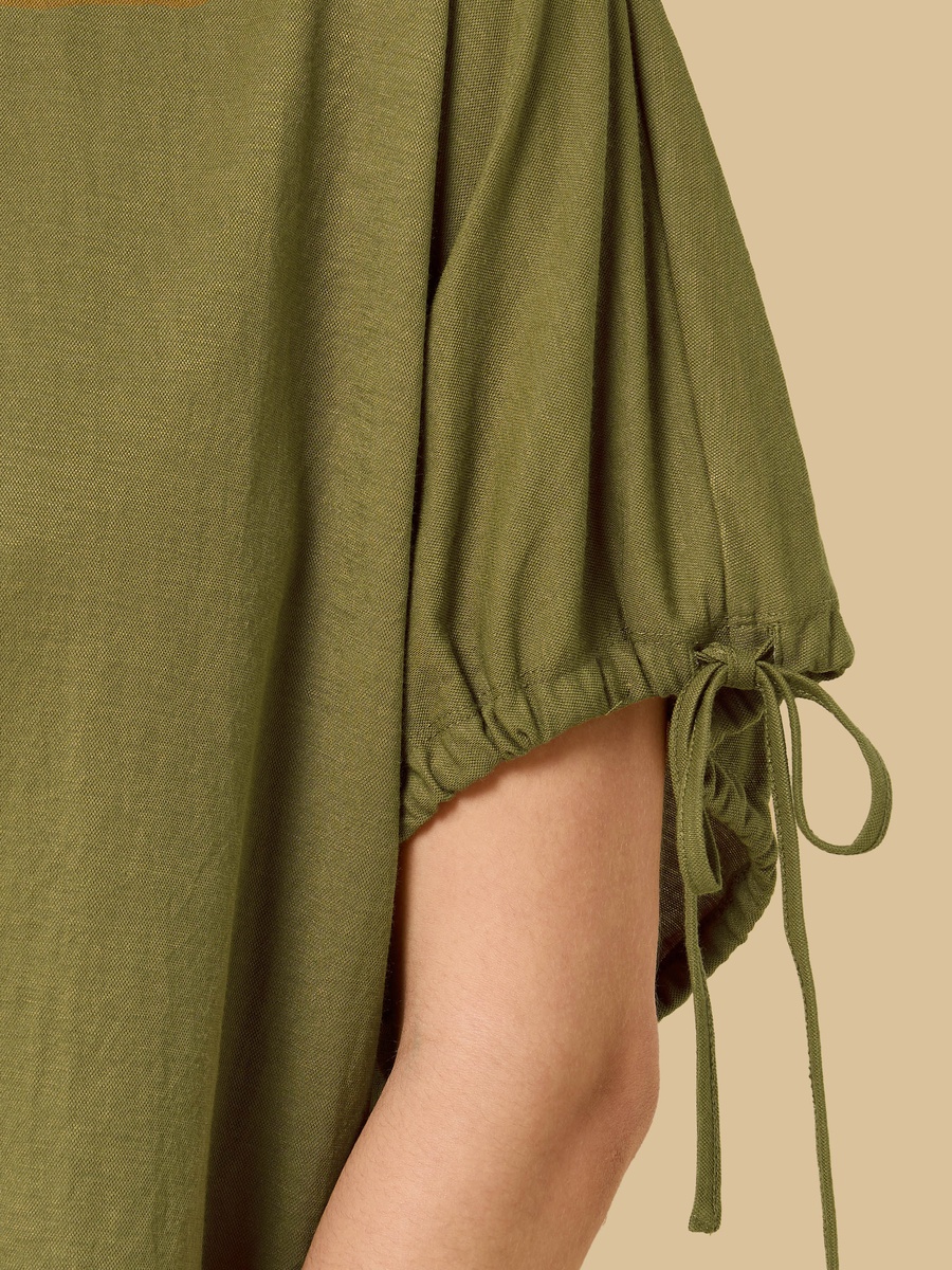 Extended Sleeves Top with Tie-Up