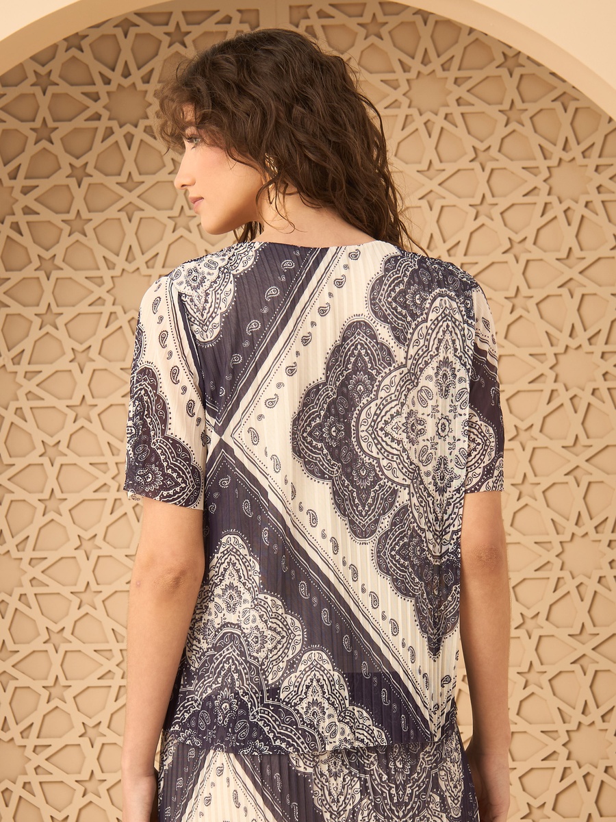 Printed Pleated Top