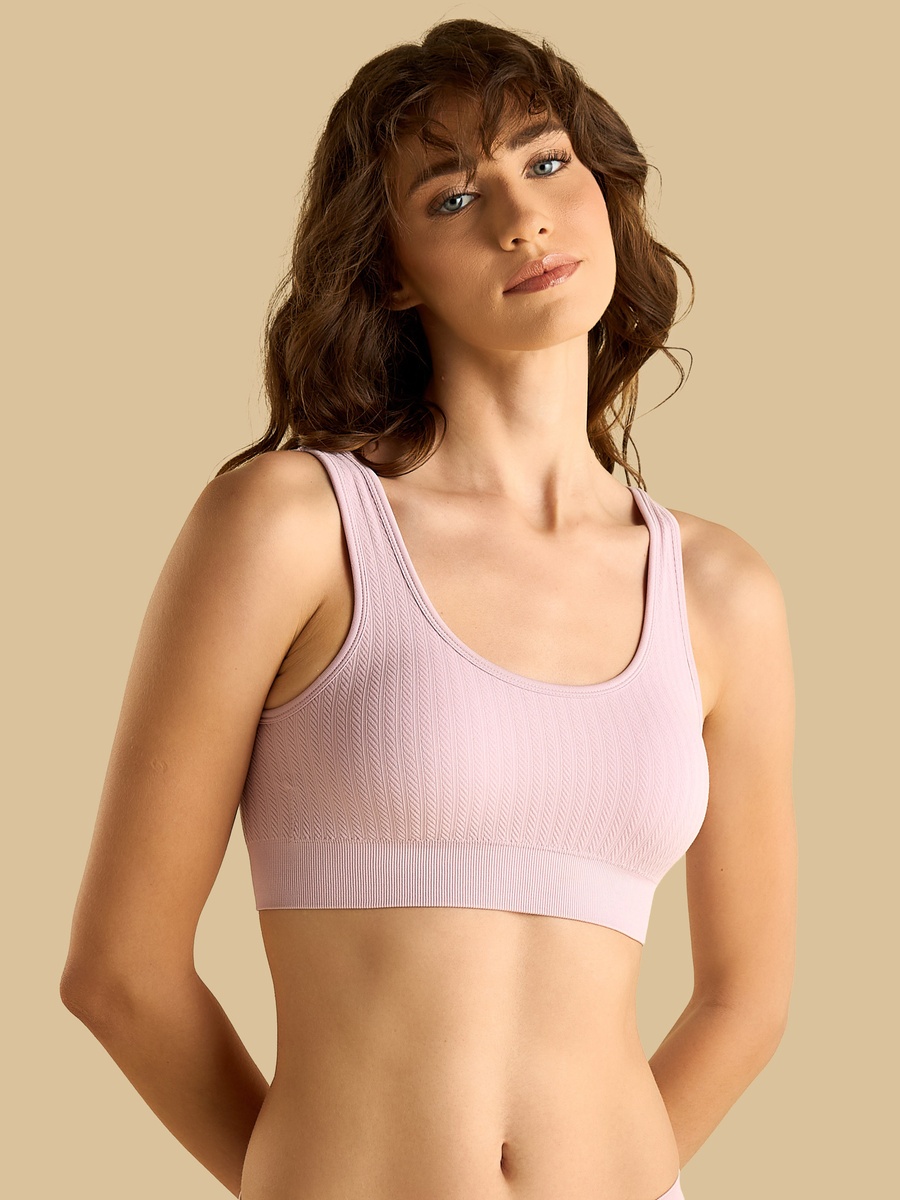 Textured Non-Wired Scoop Neck Crop Top