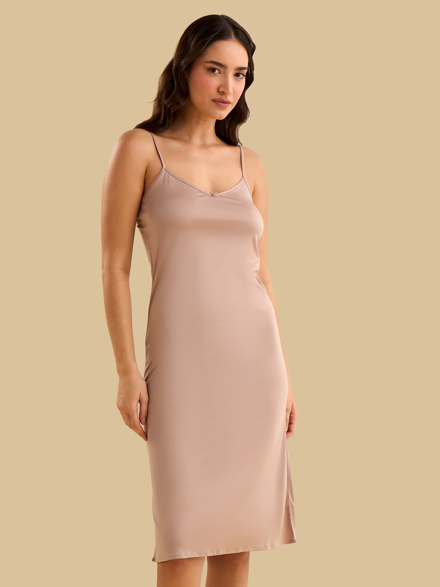Slip with Adjustable Straps