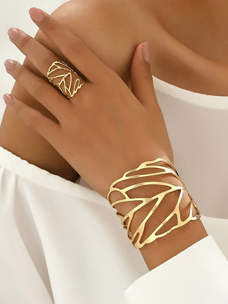 2-Piece Hollow Leaf Bracelet and Ring Jewelry Set