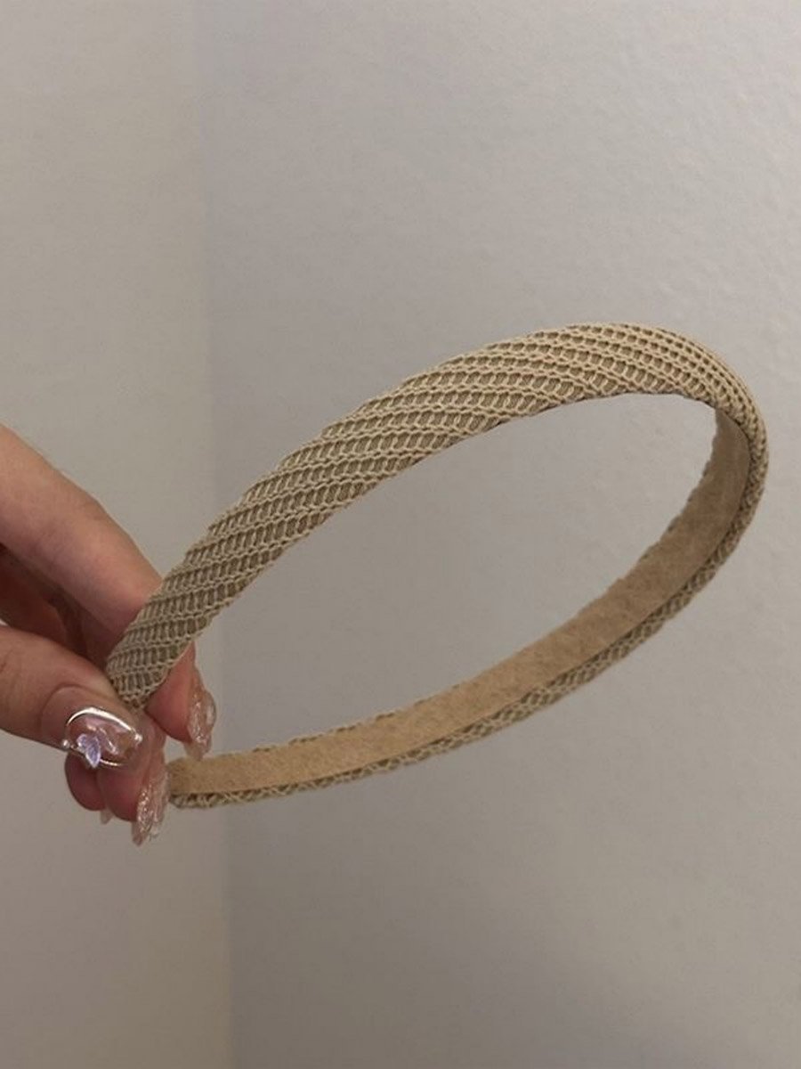 طوق شعر بارز الملمس