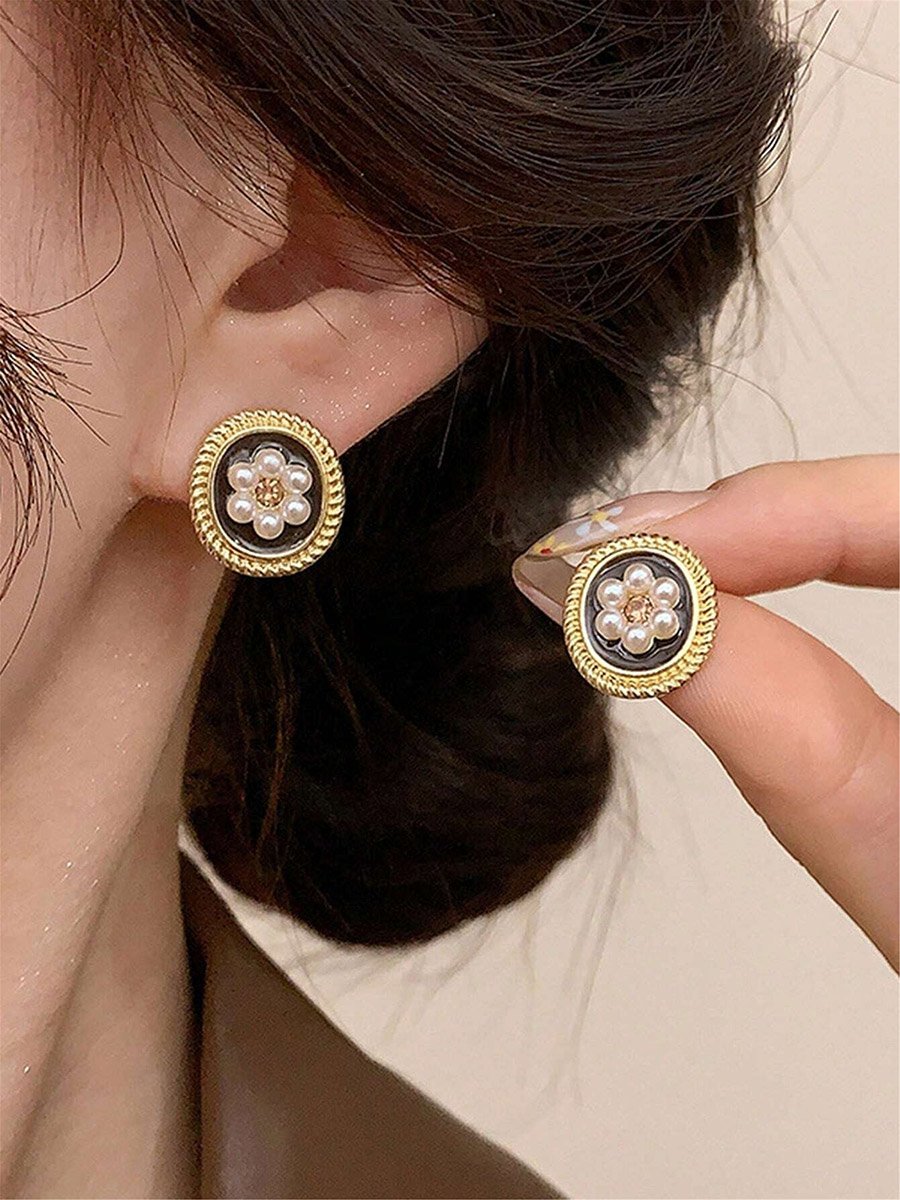 Set of 5 - Assorted Embellished Earrings