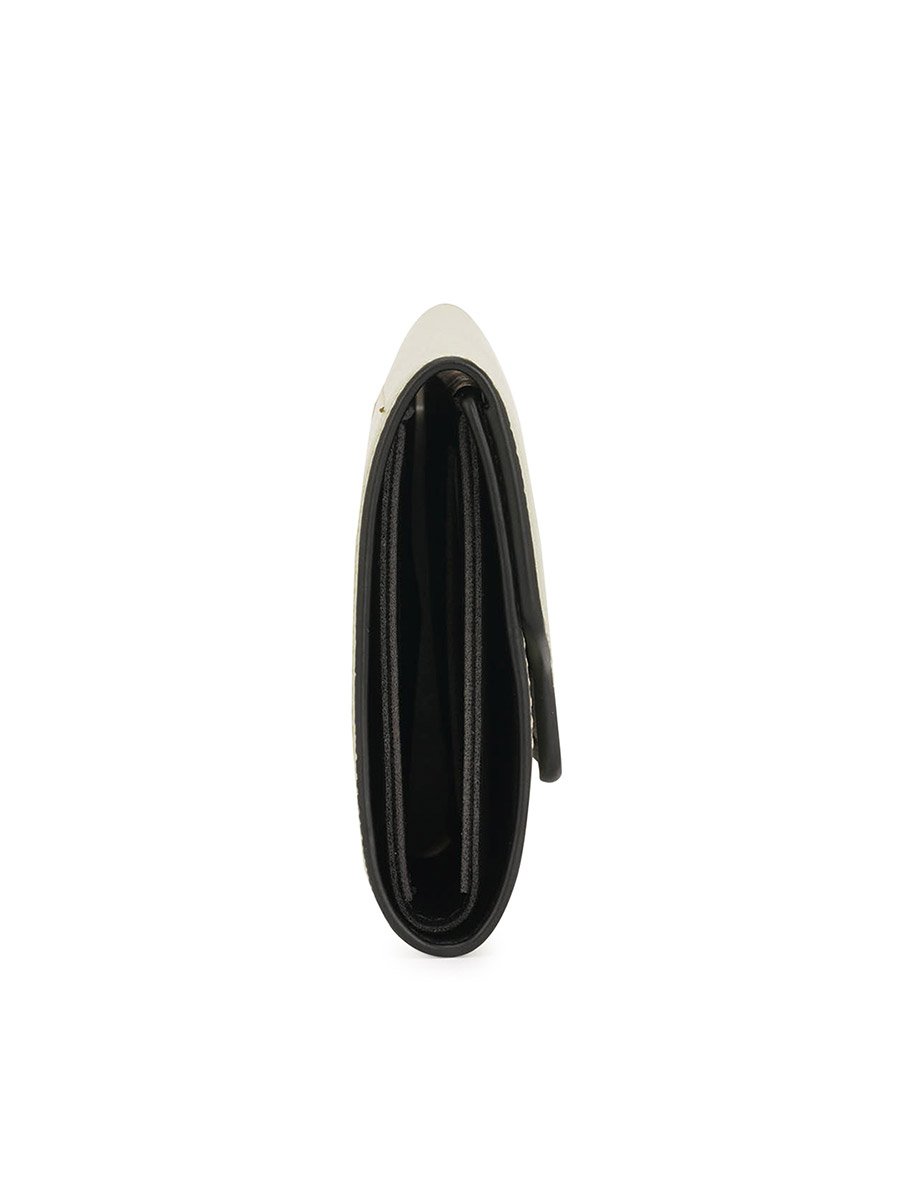 Green Textured Button Closure Bi-Fold Wallet
