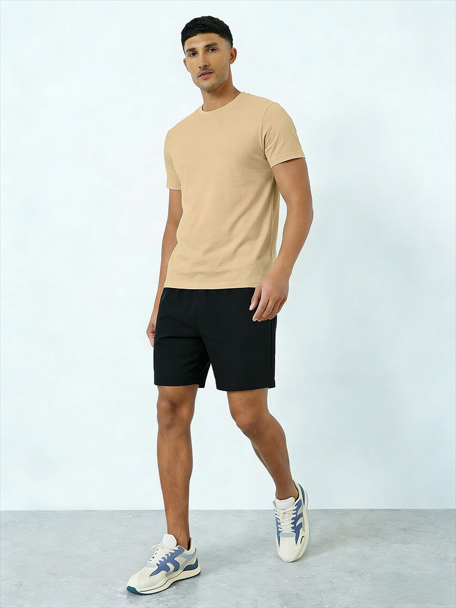 Men Solid Round Neck T-Shirt and Shorts Co-Ords