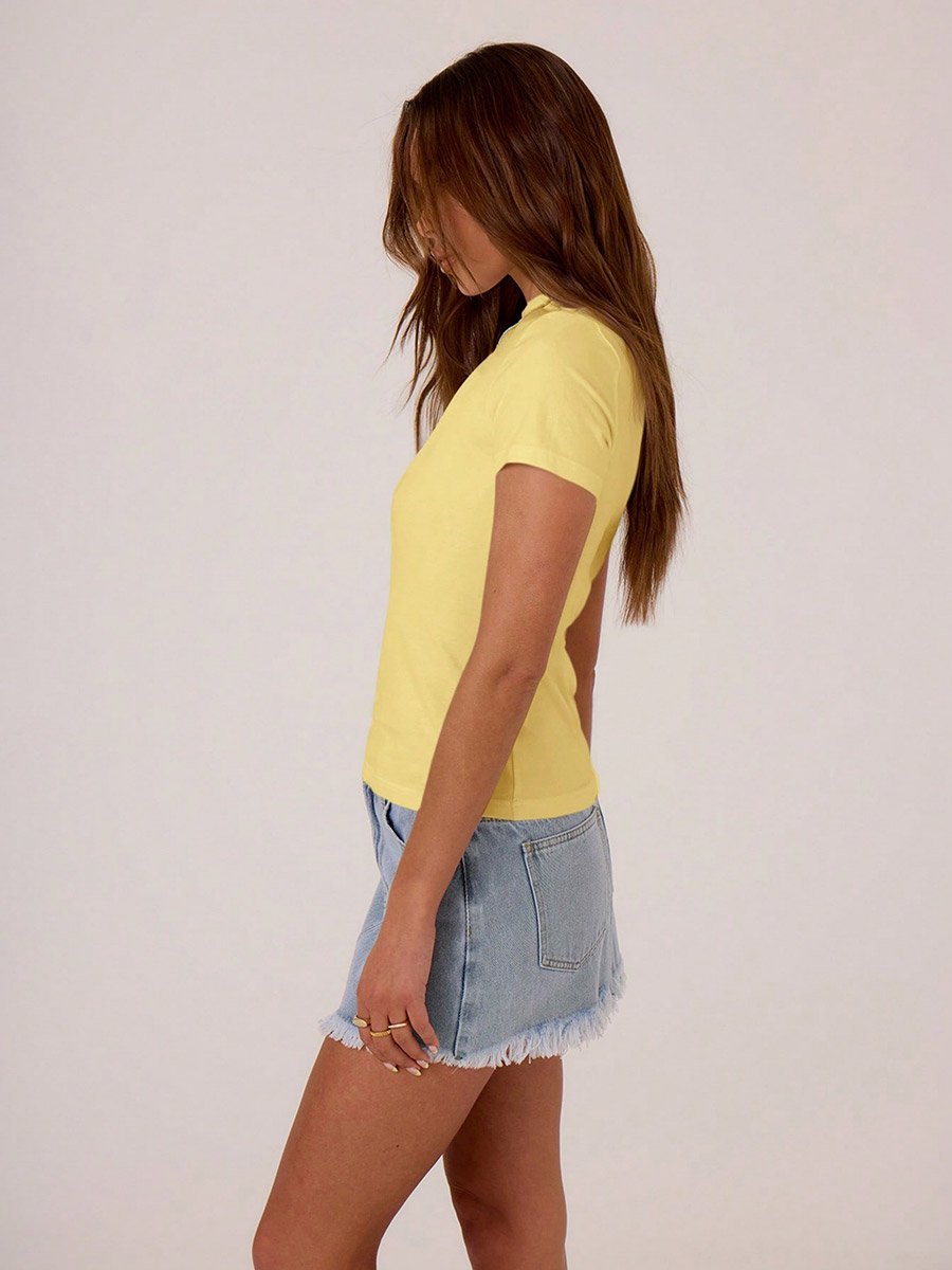 Yellow Solid Round Neck Slim Fit T-Shirt
