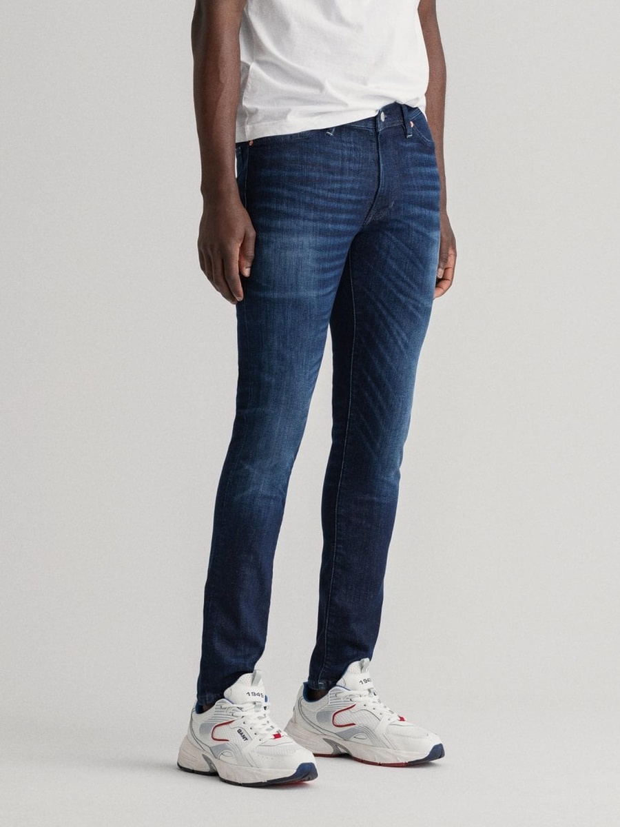 Men Extra Slim Fit Active-Recover Jeans