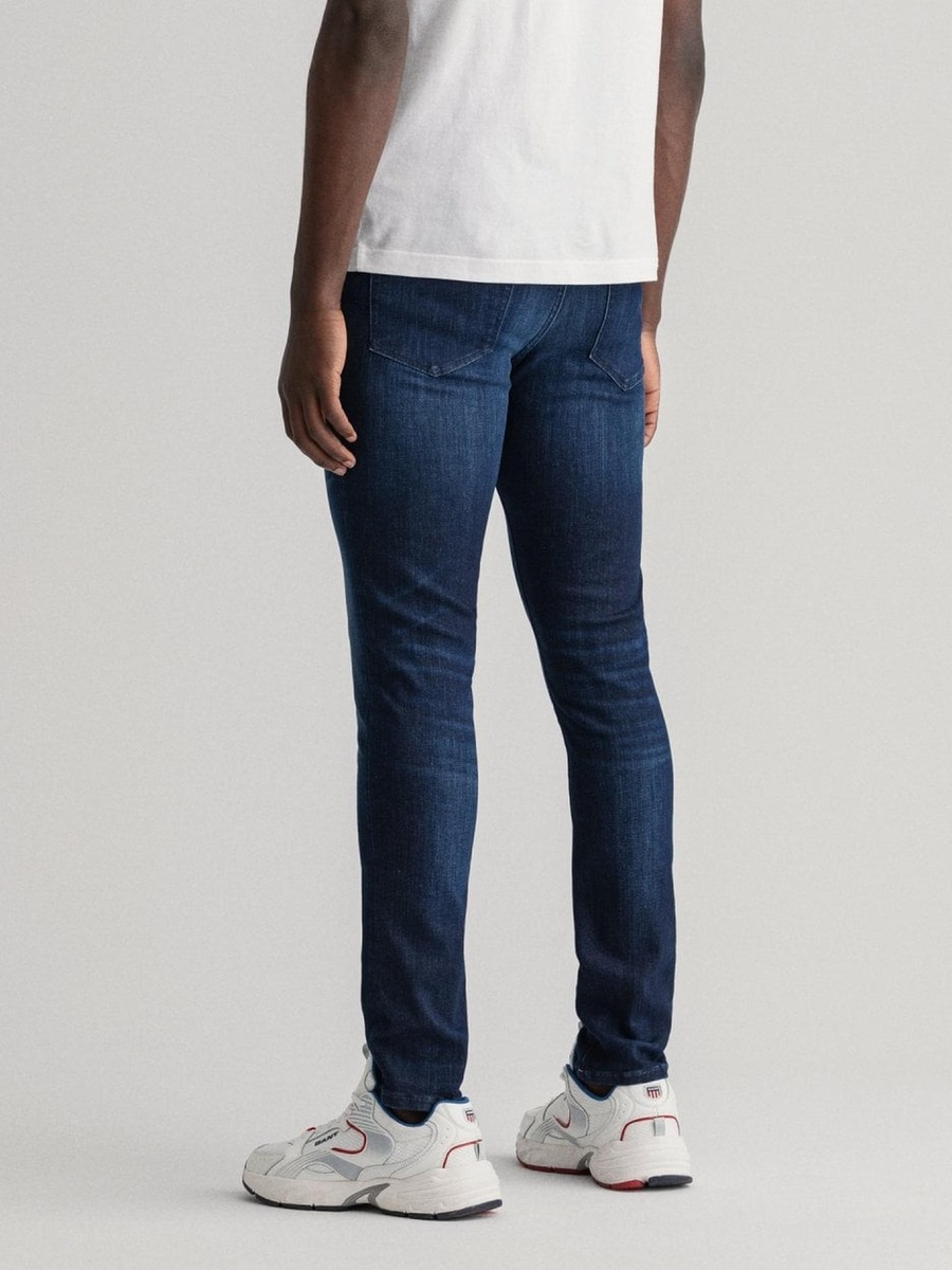 Men Extra Slim Fit Active-Recover Jeans