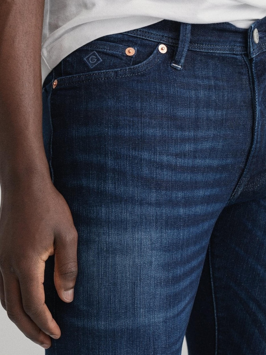 Men Extra Slim Fit Active-Recover Jeans