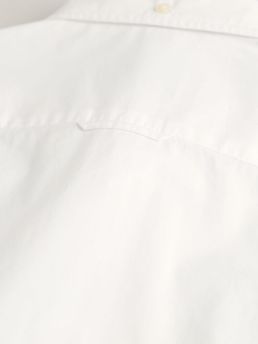 قميص قصة ضيقة