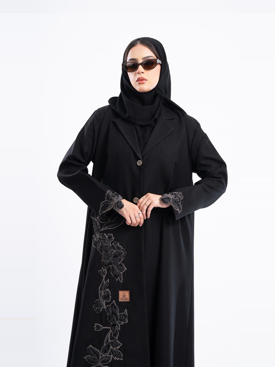 عباية ياسمين بتطريز ورود مع حجاب