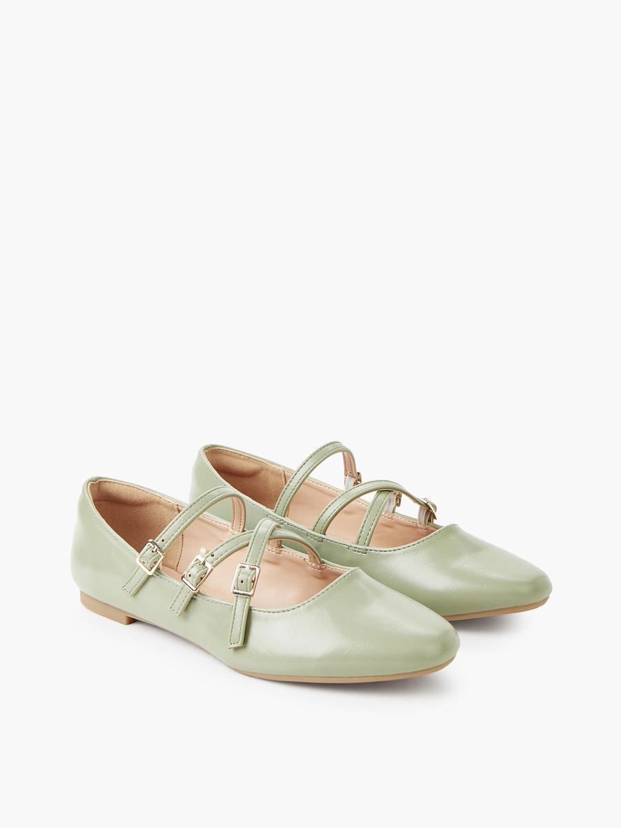Women Buckle Closure Ballerina Shoes