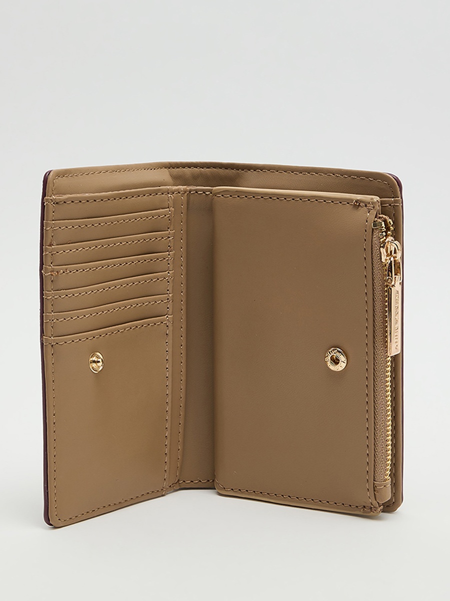Textured Zippered Wallet