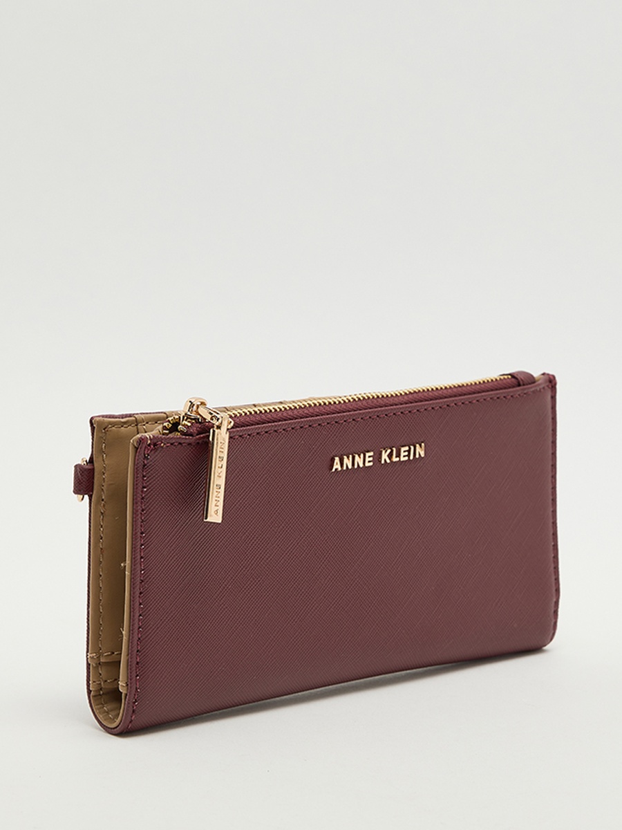 Textured Zippered Wallet