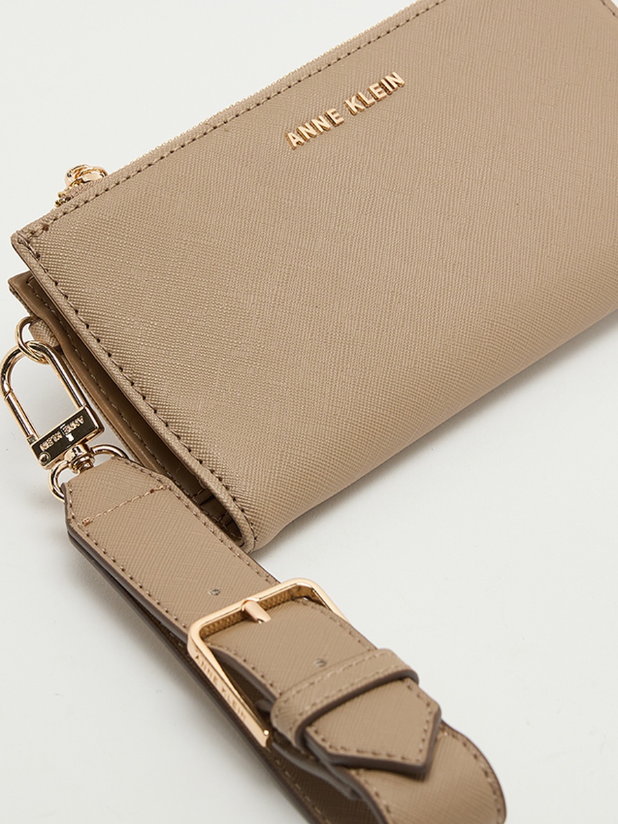 Textured Zippered Wallet