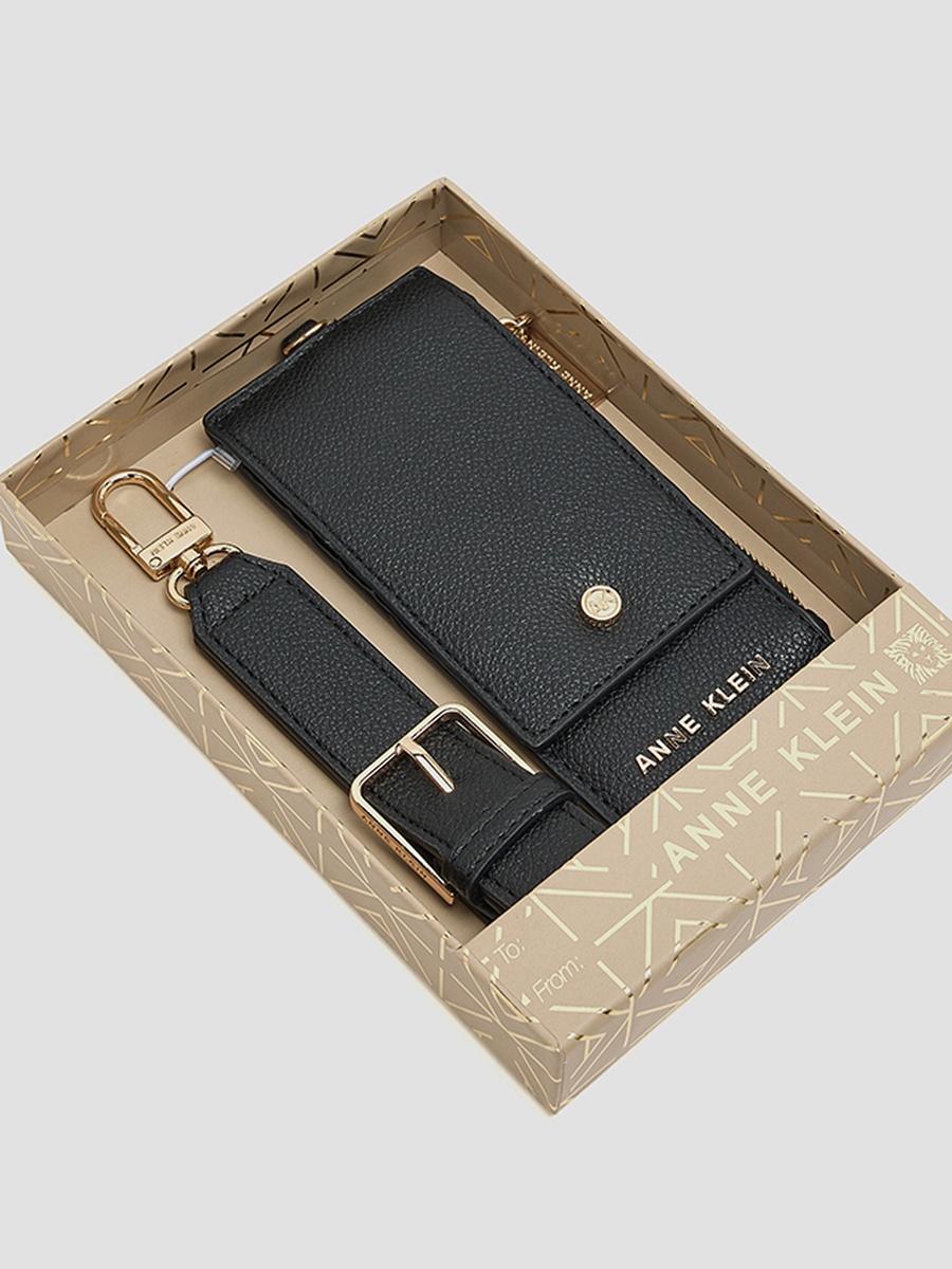 Logo Detail Zippered Wallet