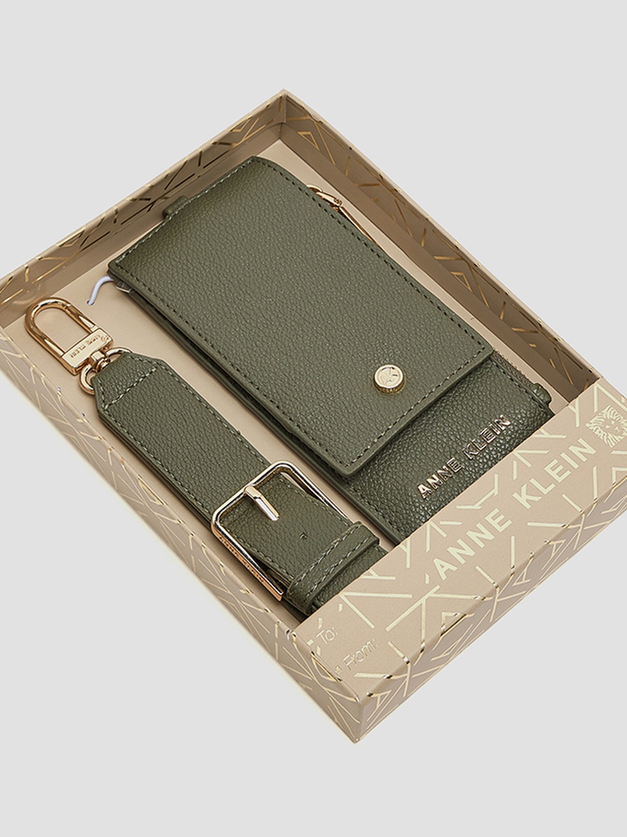 Logo Detail Zippered Wallet