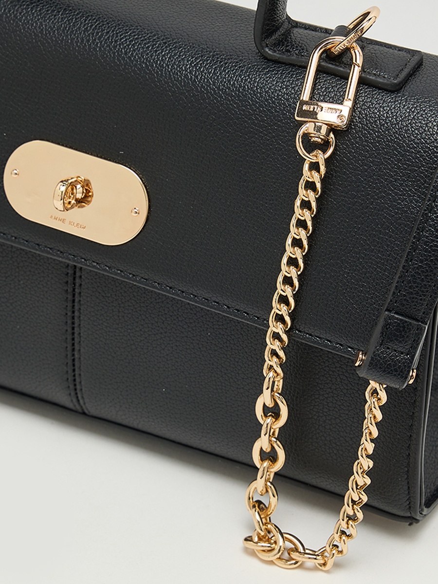 Twist Lock Top Handle Bag