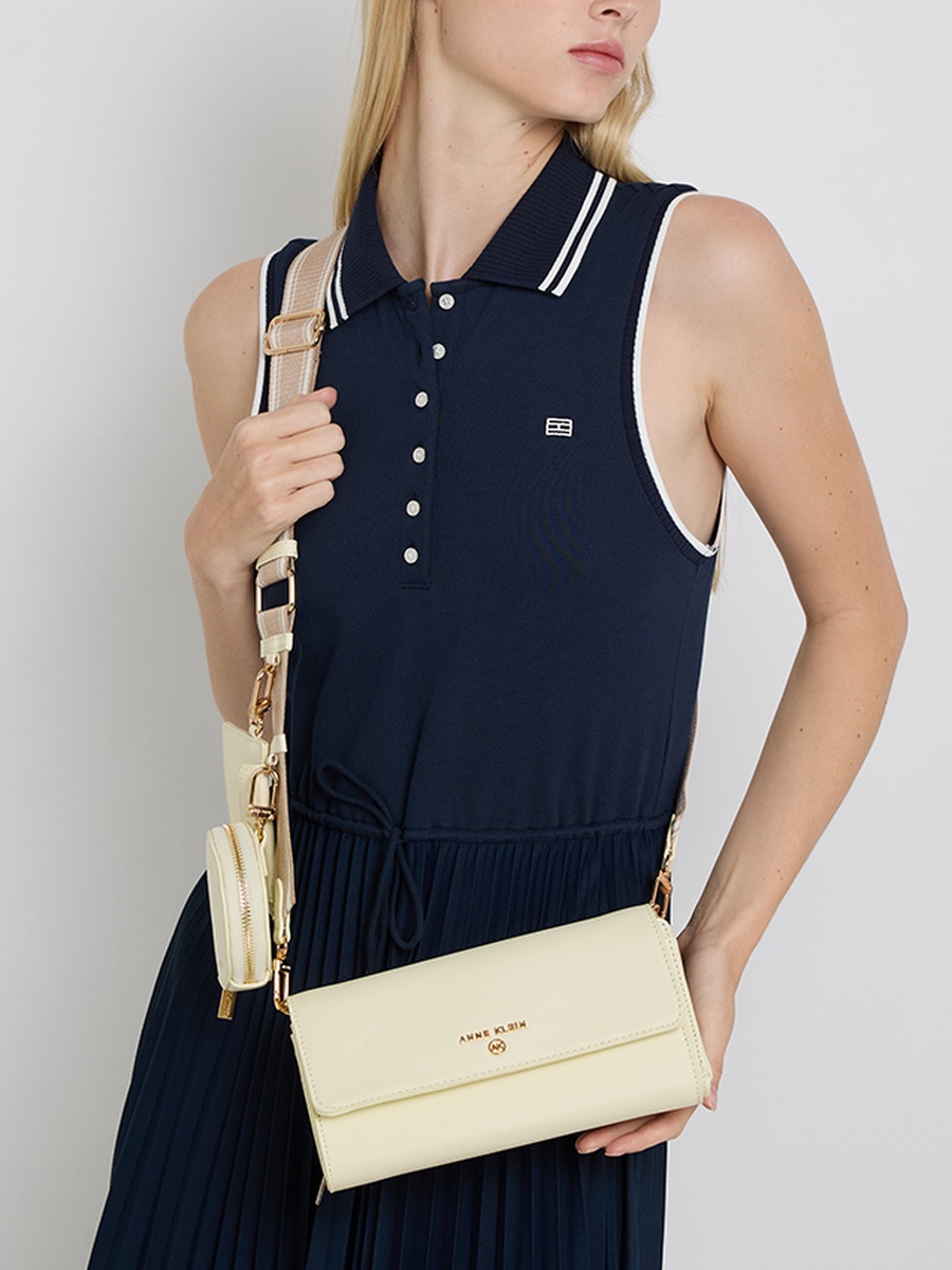 Textured Flap Crossbody Bag