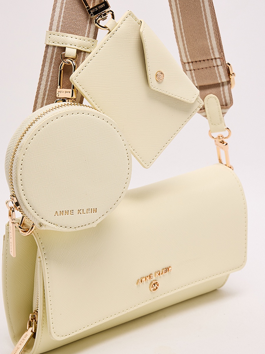 Textured Flap Crossbody Bag