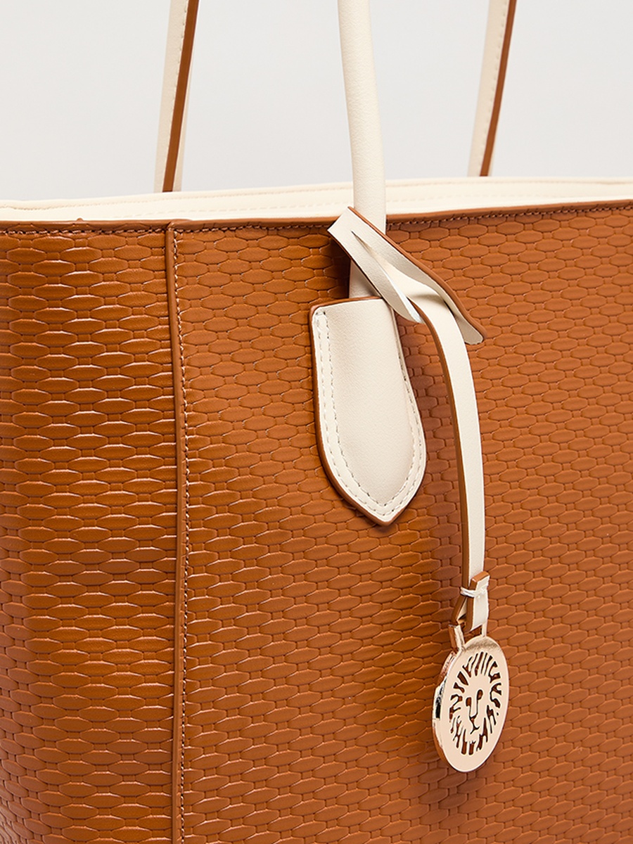 Textured PU Zip Closure Tote Bag