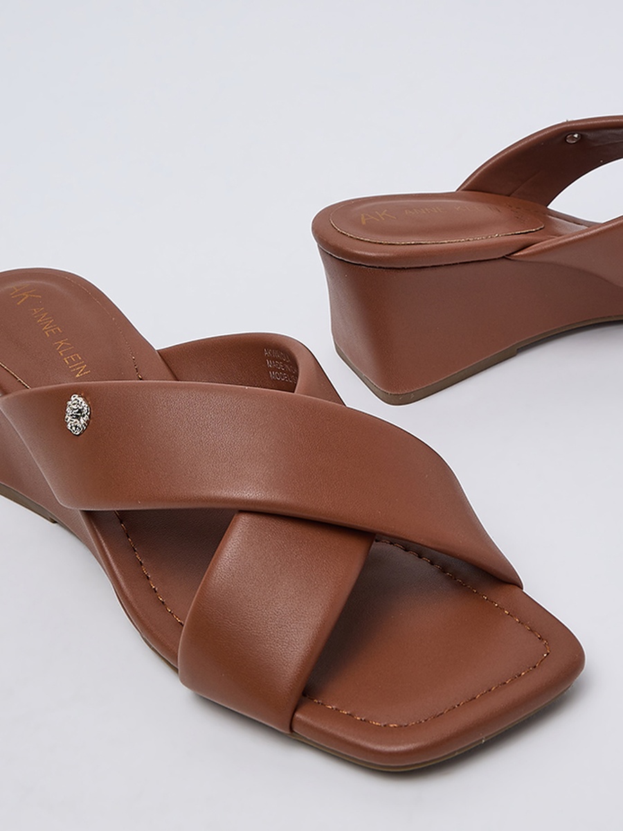 Waiola Criss-cross Strap Wedges