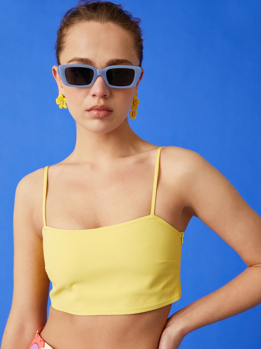 Thin Strappy U Neck Crop Tank Top