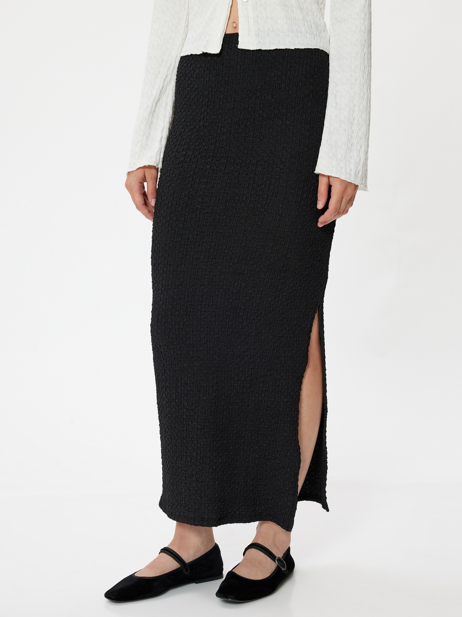 Textured Column Skirt