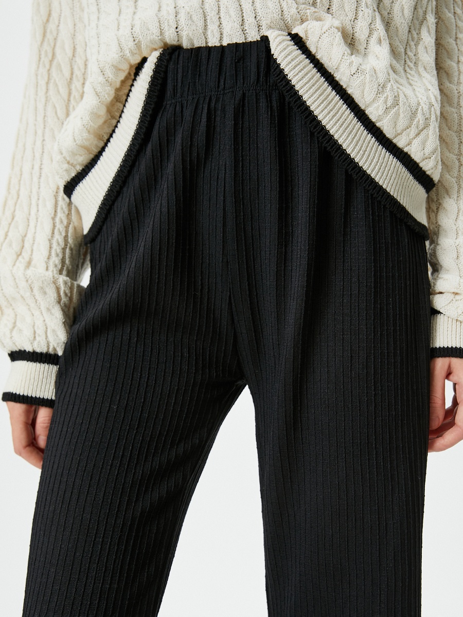High-Rise Relaxed Fit Textured Trousers