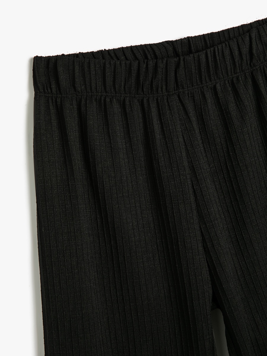 High-Rise Relaxed Fit Textured Trousers