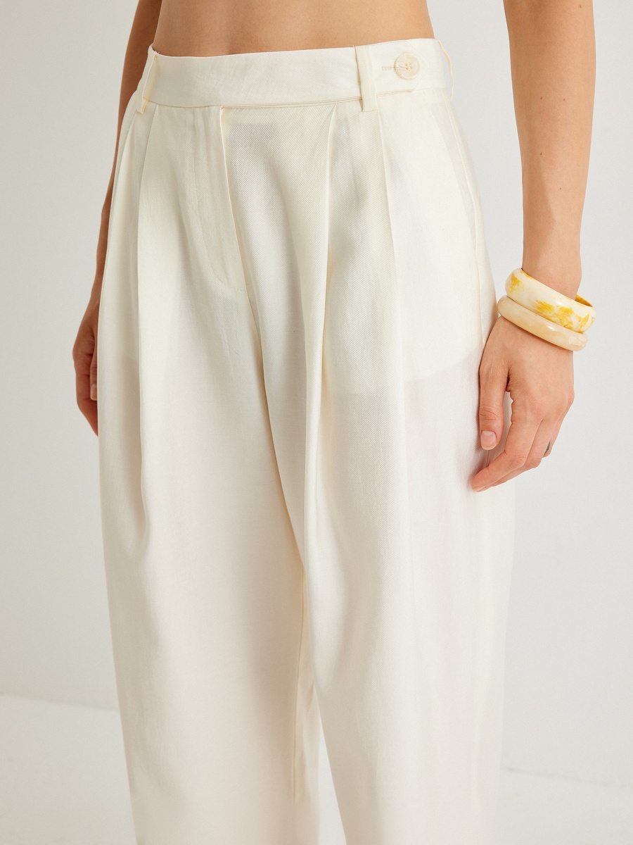 Carrot Fit Pants
