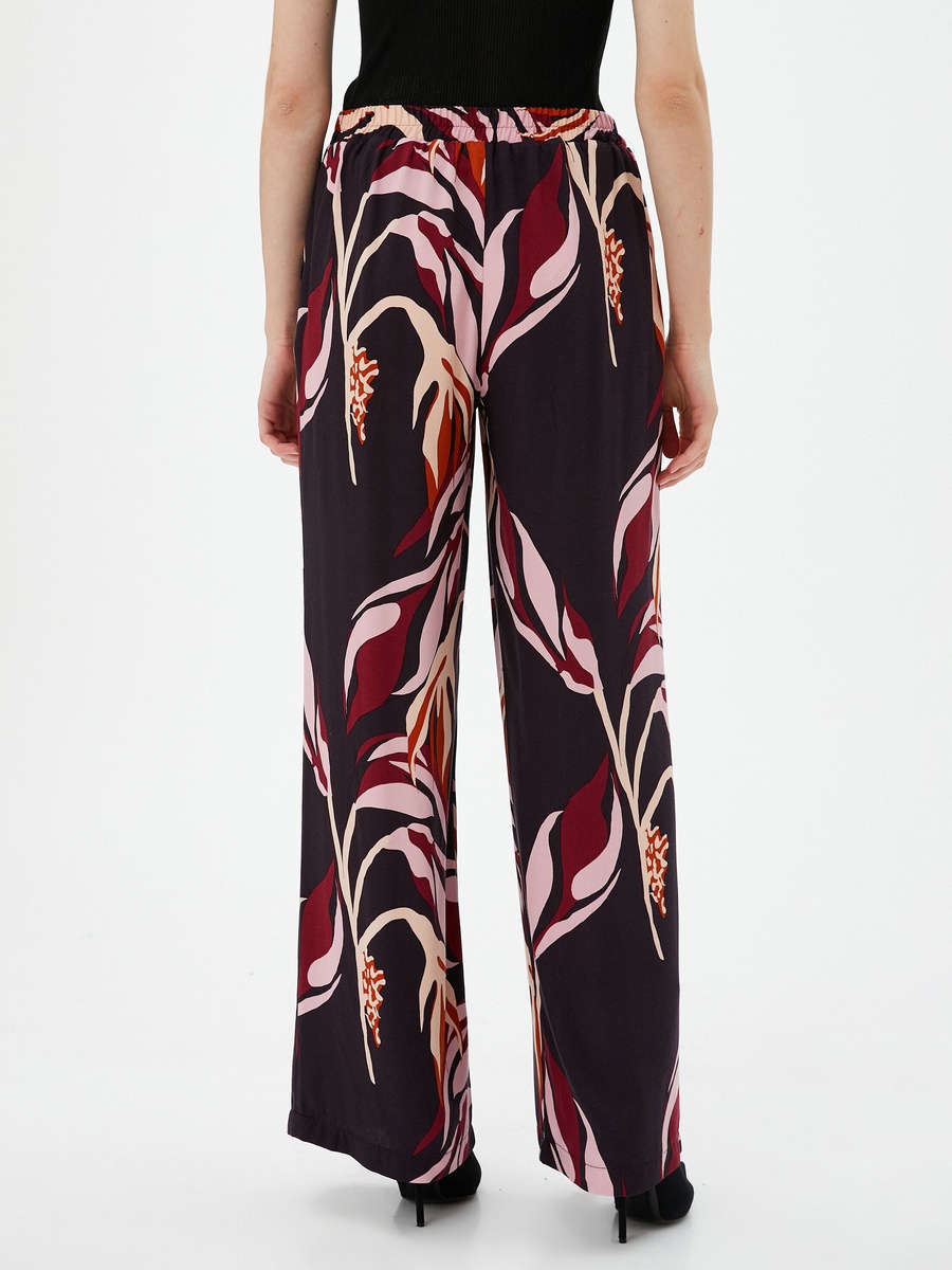Mid Rise Wide Leg Patterned Trousers