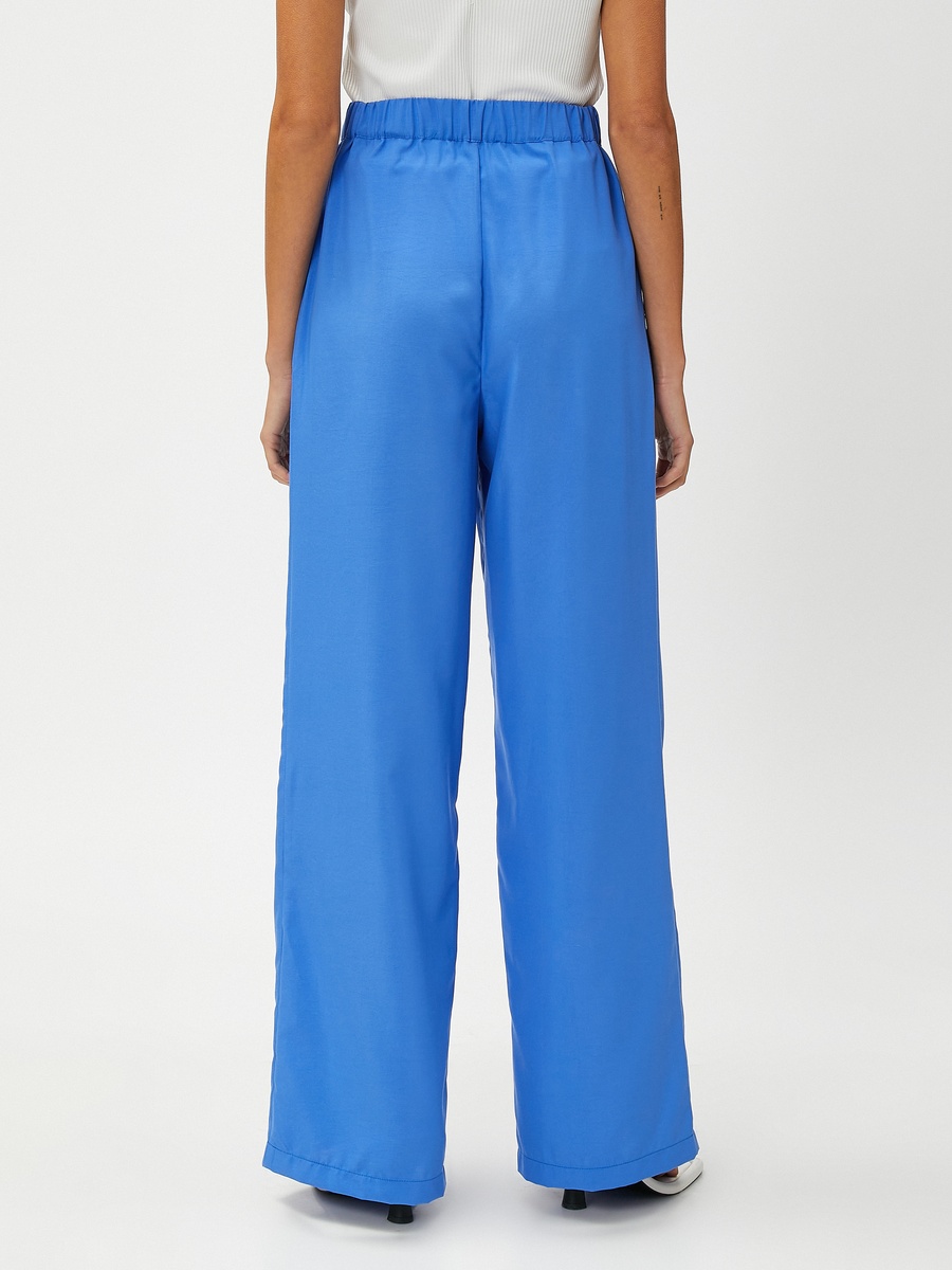 Pleated Trousers with Pocket