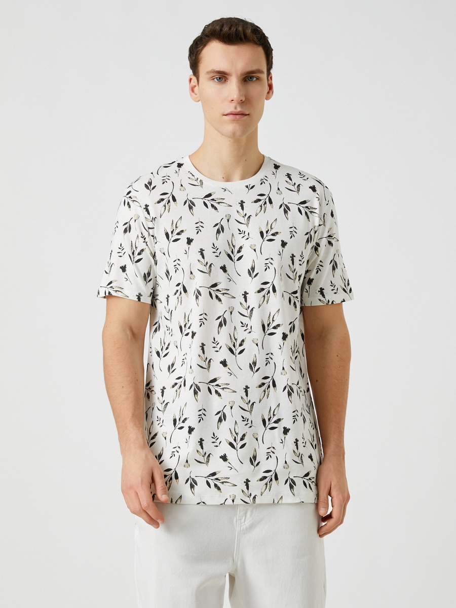 Leaf Printed Crew Neck Slim Fit T-Shirt with Short Sleeves