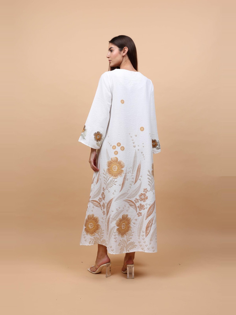Floral Embellished Textured Jalabiya