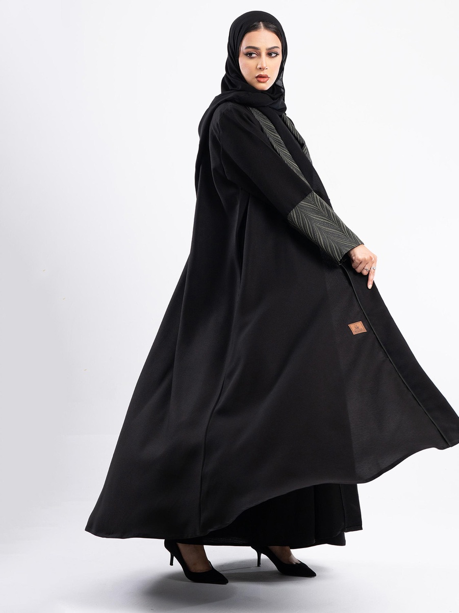 عباية نازلي مع حجاب